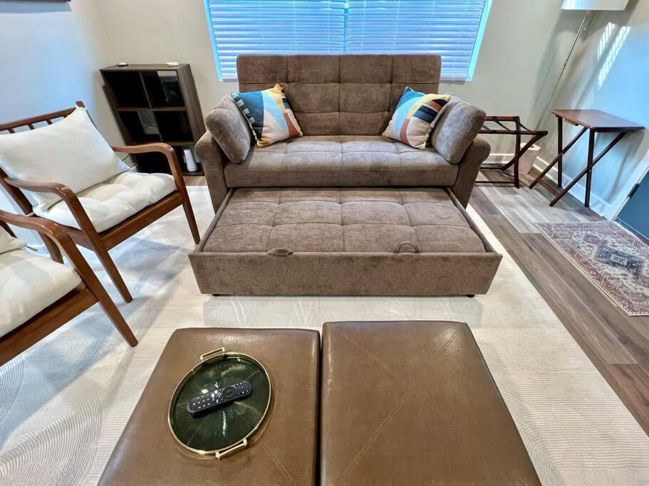 Modern Style Home Near Dt Indy & Major Attractions Индианаполис Екстериор снимка